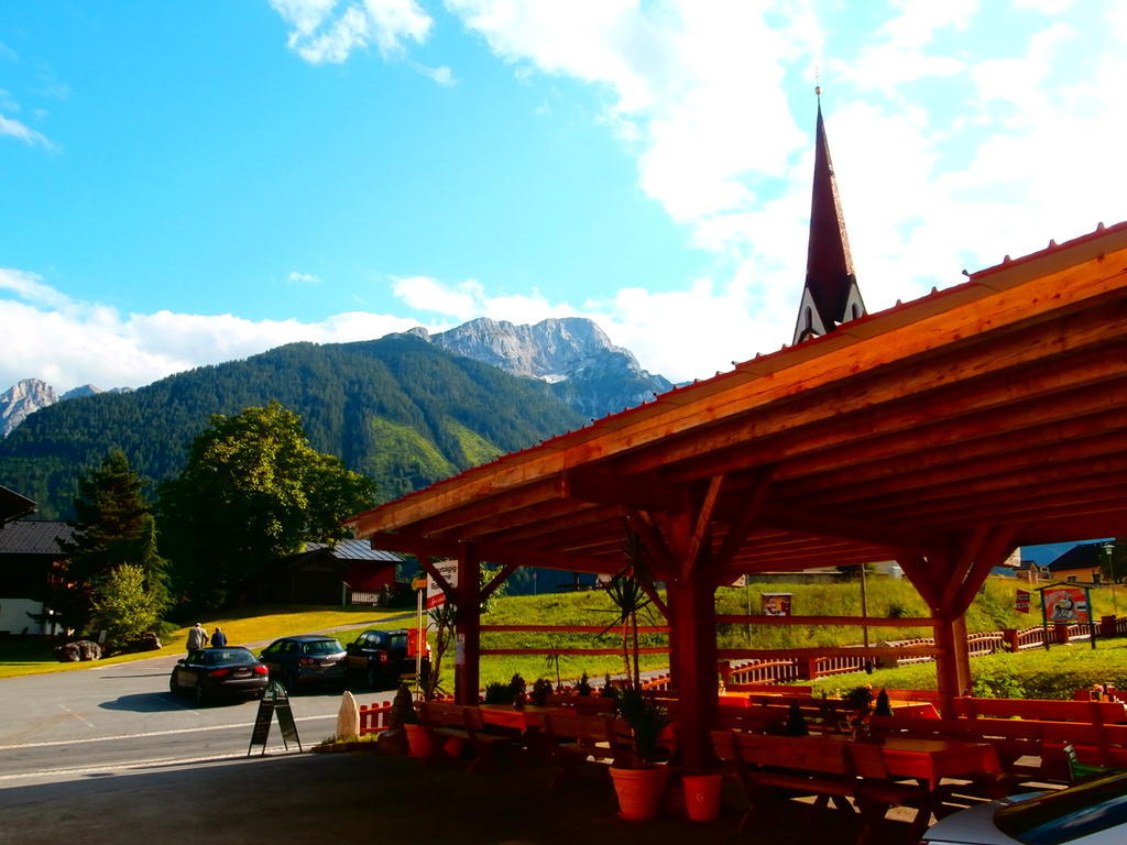 Gasthof Zum Loewen Sankt Jakob im Lesachtal Exterior foto